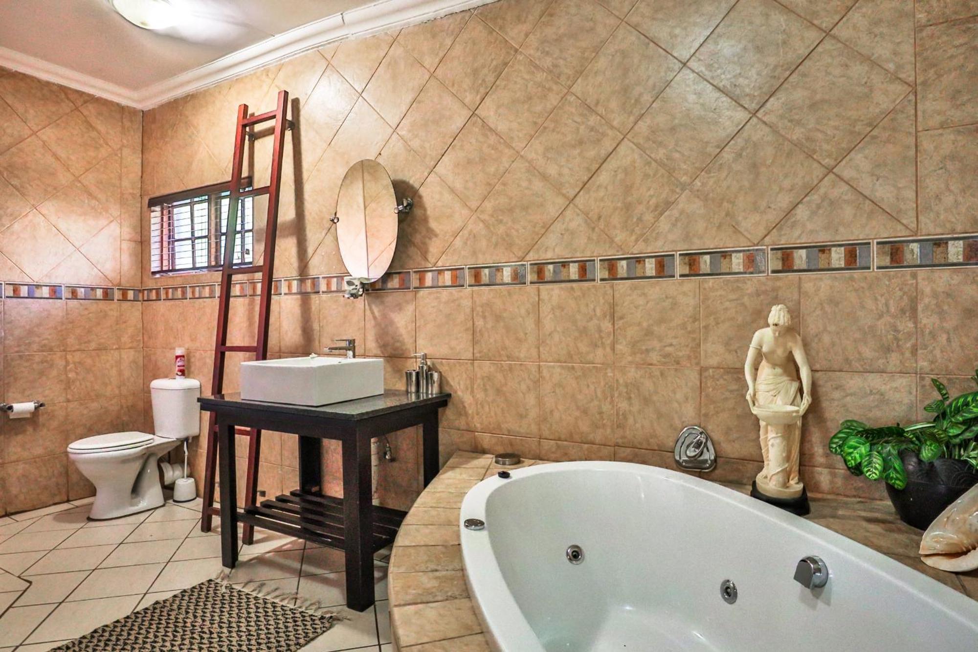 Sunset Ridge Guest House Rustenburg Ngoại thất bức ảnh